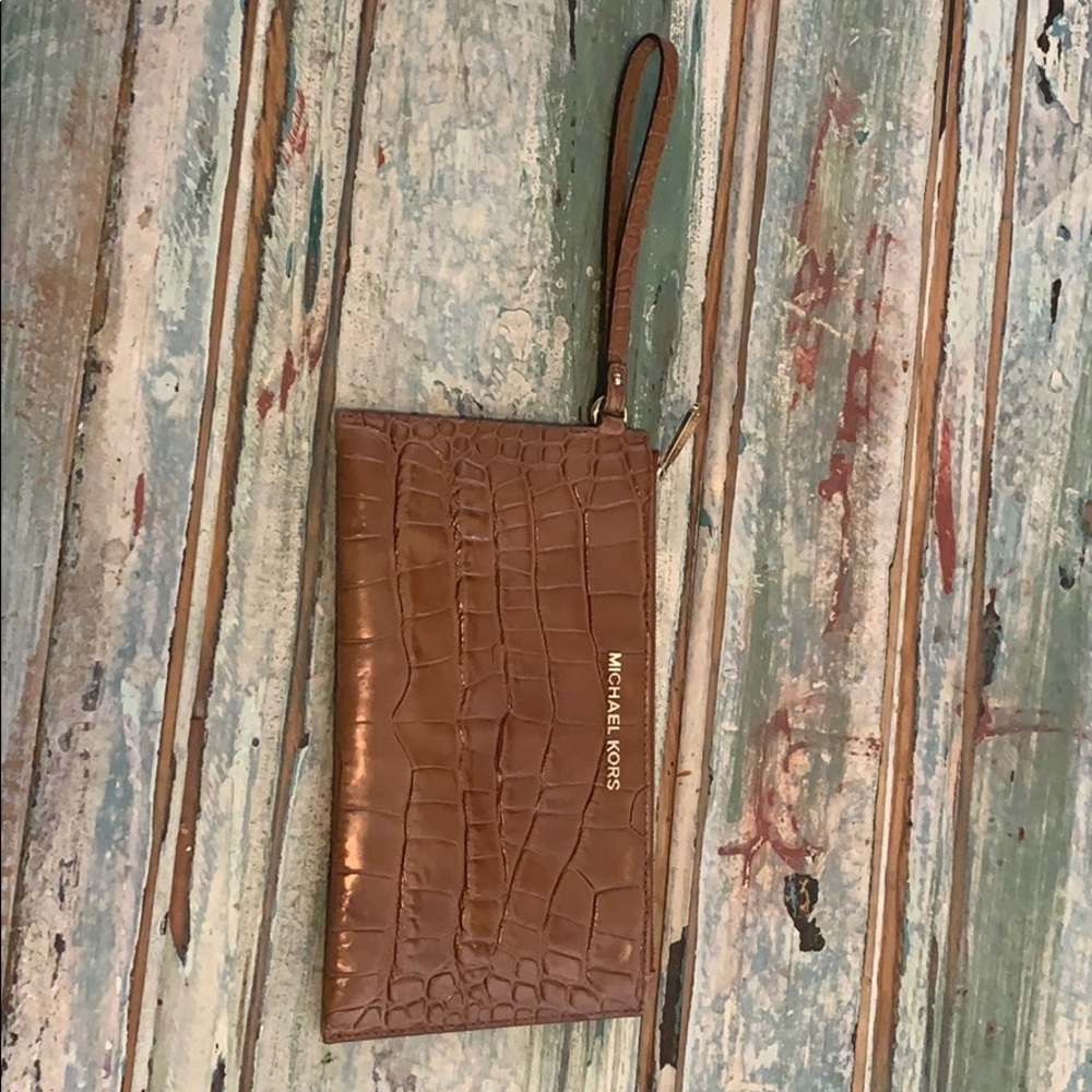 Michael Kors wristlet